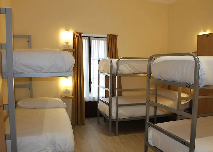 Hotell Puerta De La Luna 2*